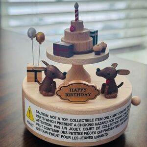 Wooderful Life - Collectible Musical Box, Plays "Happy Birthday to You"